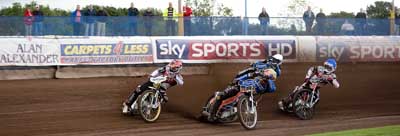 First bend action against Kings Lynn